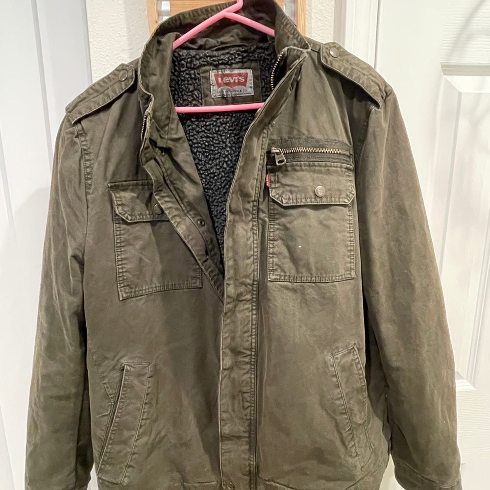 SOLD Thick Levi jacket size large